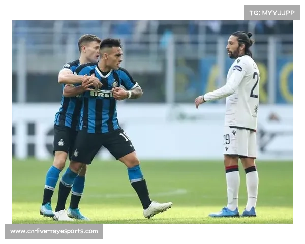 米兰德比在即，国米积极备战，劳塔罗已归队合练。